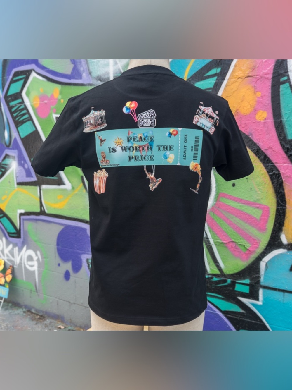 PEACE Is WORTH The PRICE T Shirt size Medium - Black & Gold